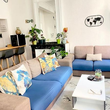 Le Jardin Secret De Nady Apartment Carcassonne Luaran gambar