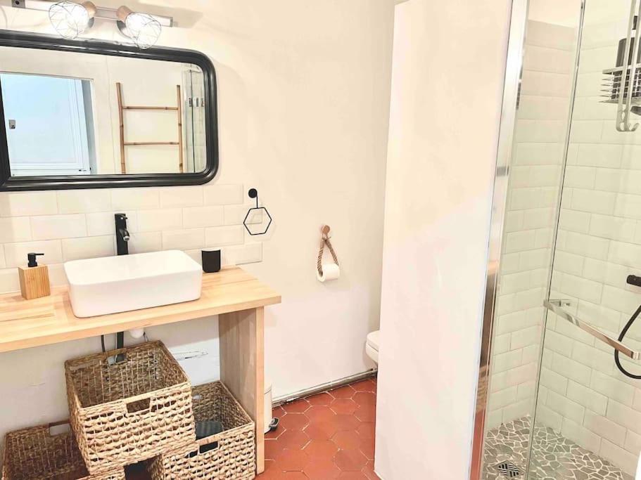 Le Jardin Secret De Nady Apartment Carcassonne Luaran gambar