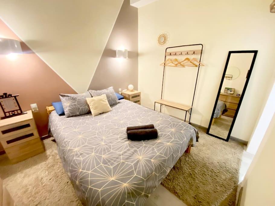Le Jardin Secret De Nady Apartment Carcassonne Luaran gambar