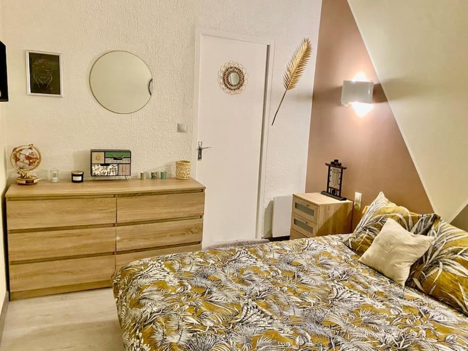 Le Jardin Secret De Nady Apartment Carcassonne Luaran gambar